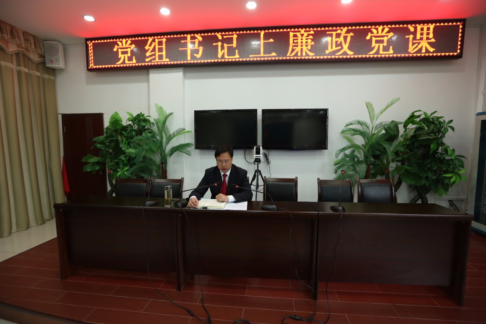 LQFY4720.JPG
