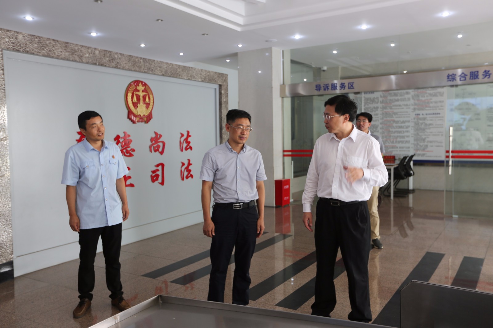 LQFY3672.jpg